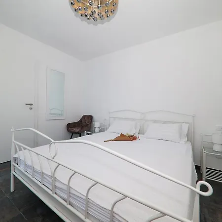 Bronzato Apartment
